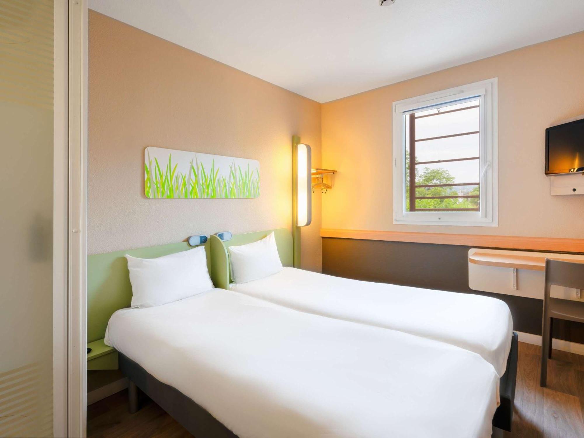Ibis Budget Manosque Cadarache Екстер'єр фото