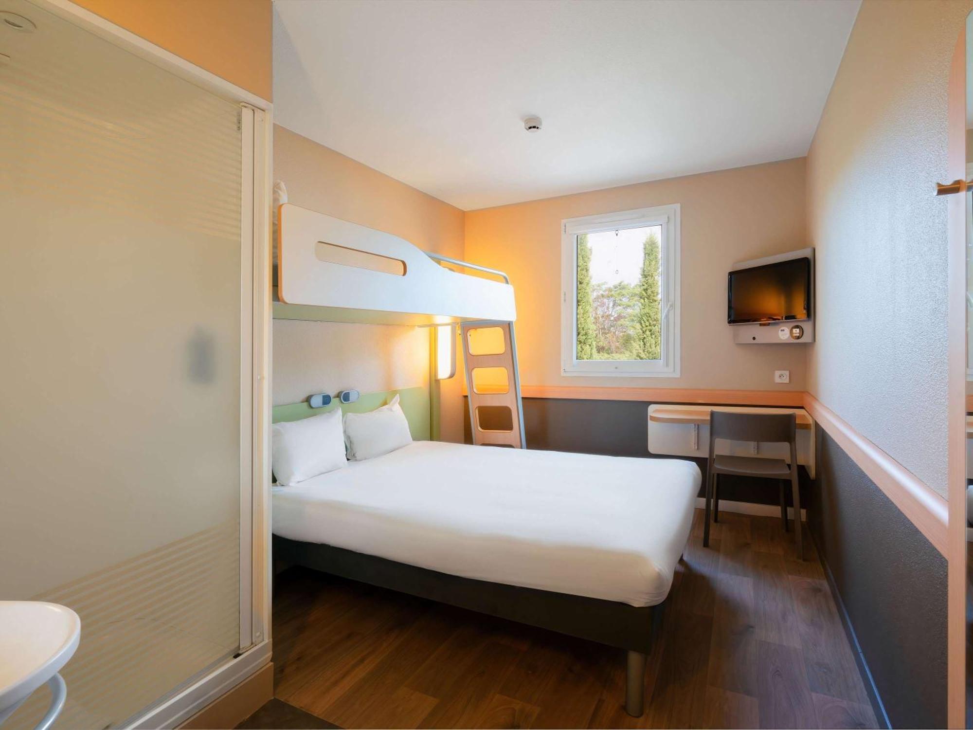 Ibis Budget Manosque Cadarache Екстер'єр фото