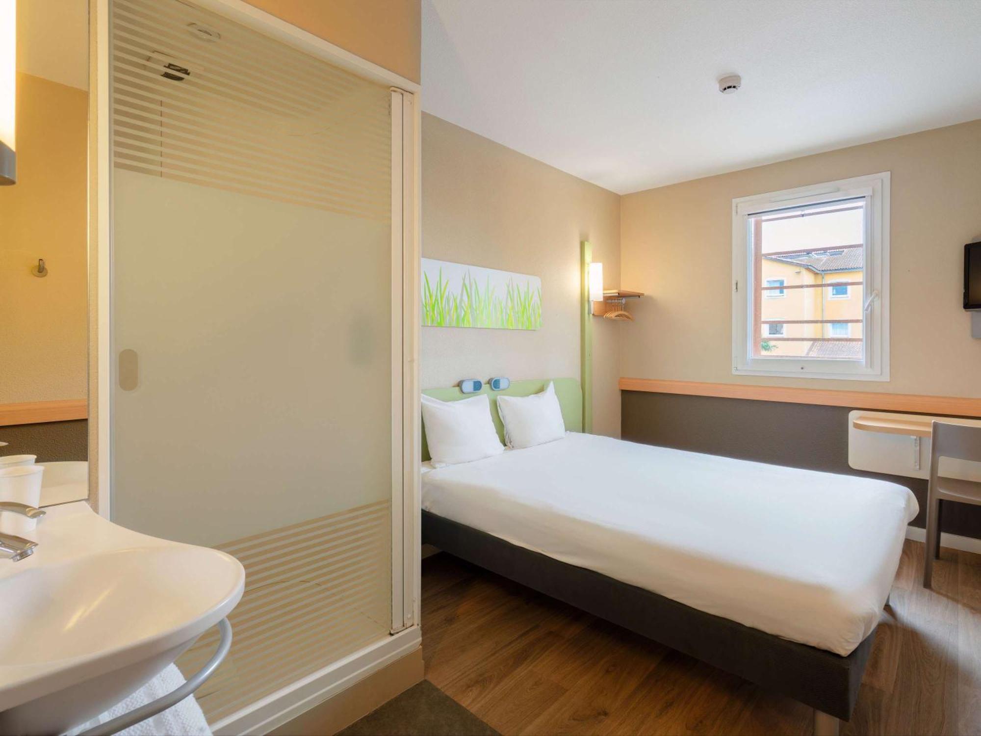 Ibis Budget Manosque Cadarache Екстер'єр фото
