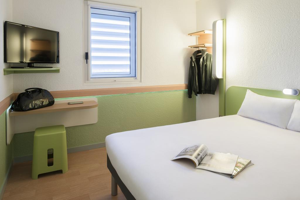 Ibis Budget Manosque Cadarache Номер фото