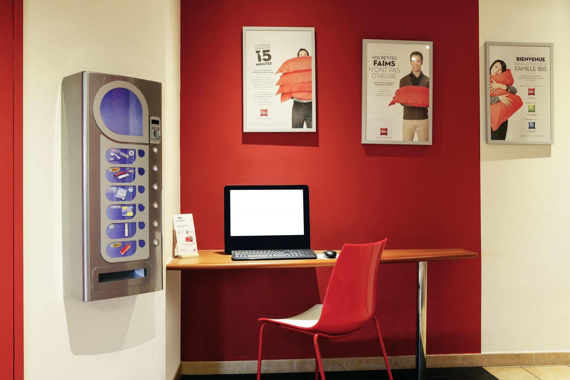 Ibis Budget Manosque Cadarache Екстер'єр фото